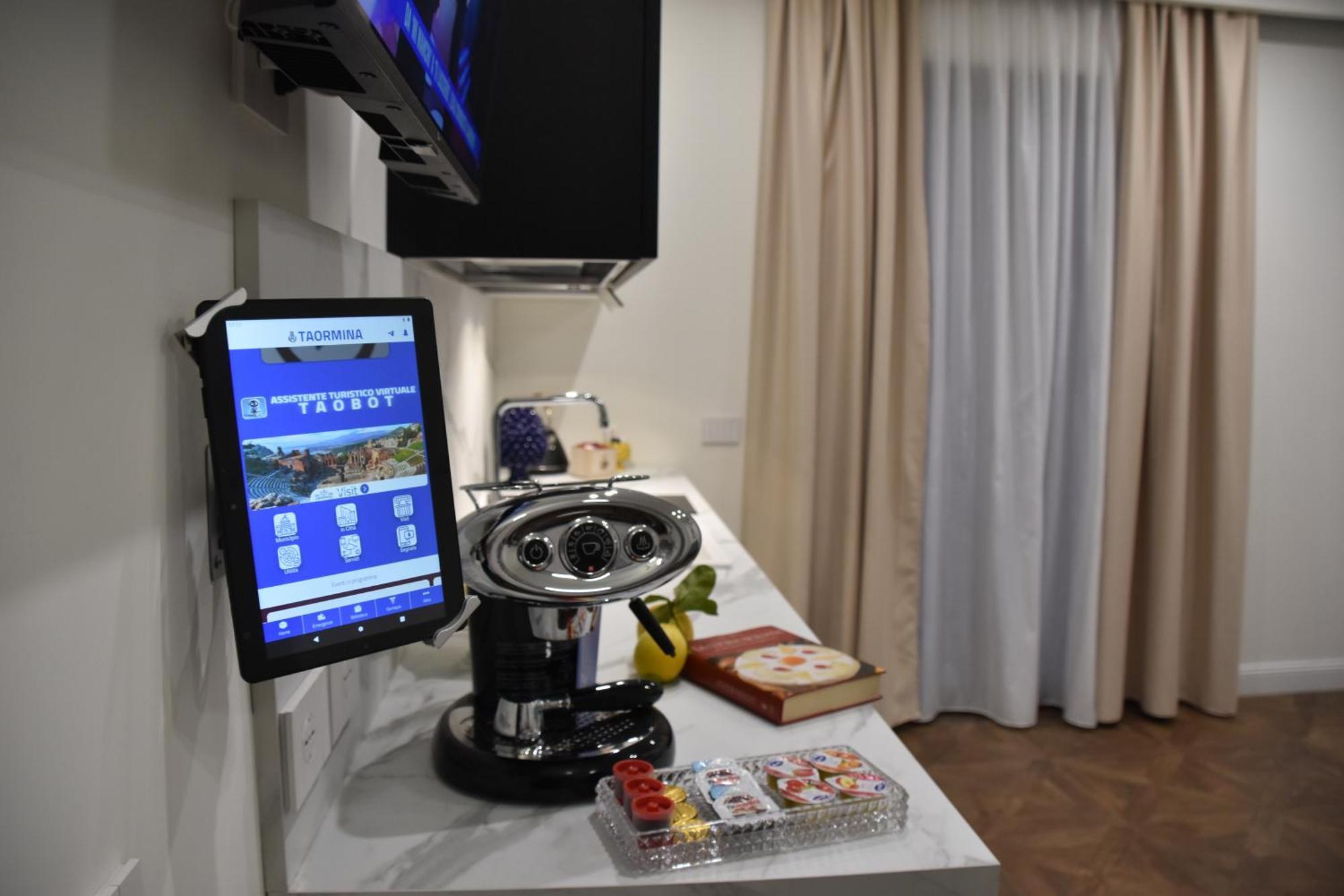 Gloden House Apartments Ταορμίνα Δωμάτιο φωτογραφία