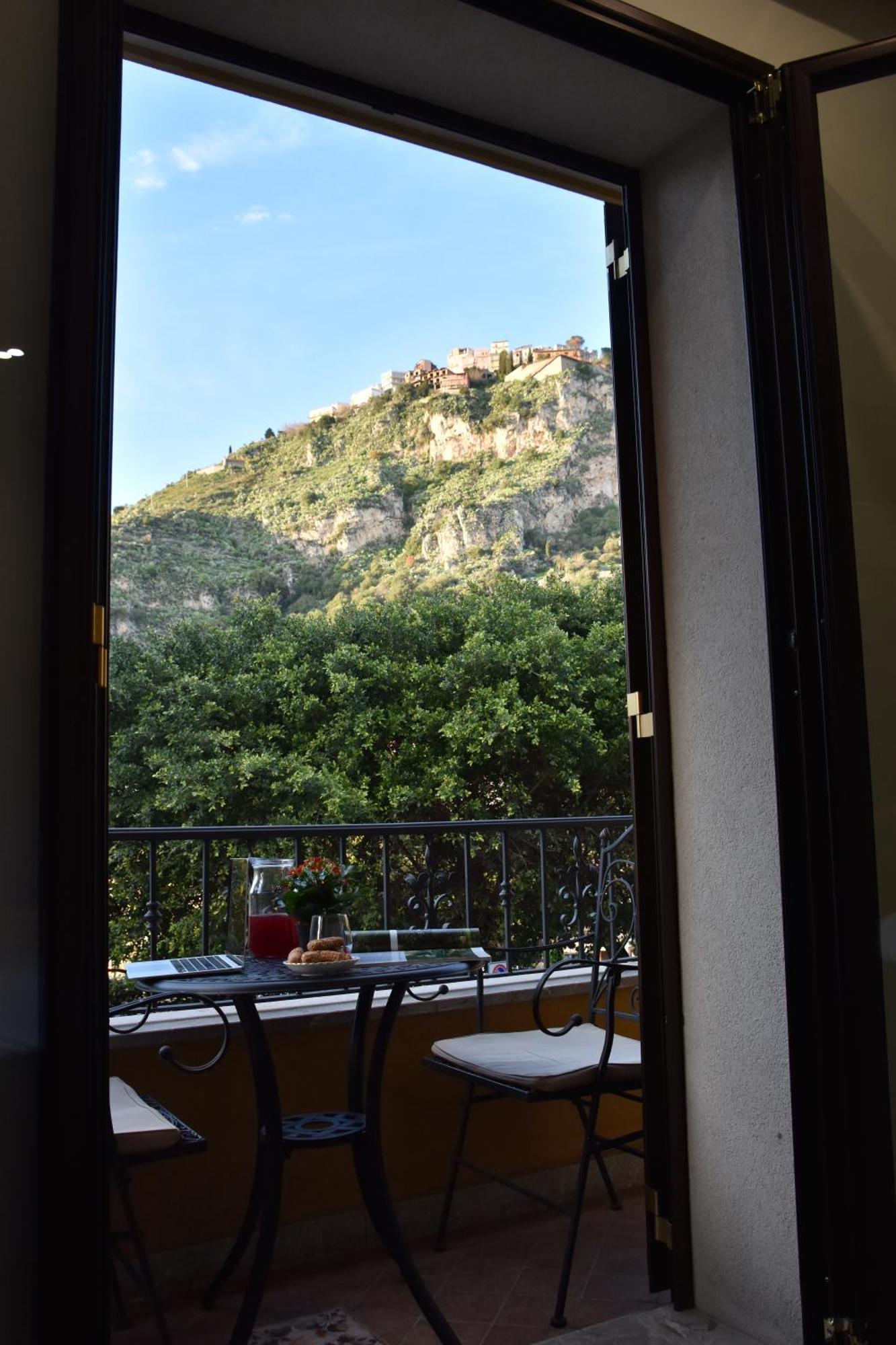Gloden House Apartments Ταορμίνα Εξωτερικό φωτογραφία